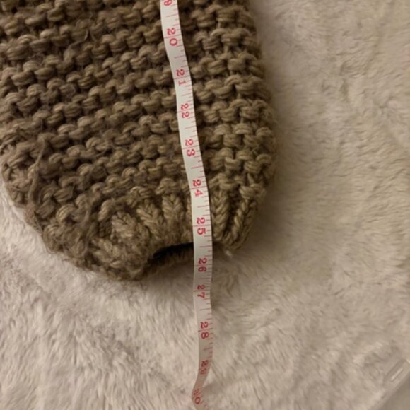 Fobya Chunky Knit Sweater, Women's size S/M - Picture 10 of 10